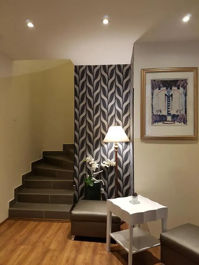 אפרטהוטל בודפשט House Octogon