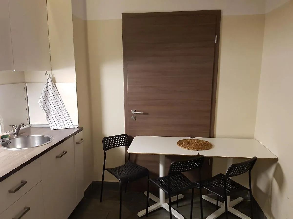 אפרטהוטל בודפשט House Octogon 3*,  הונגריה