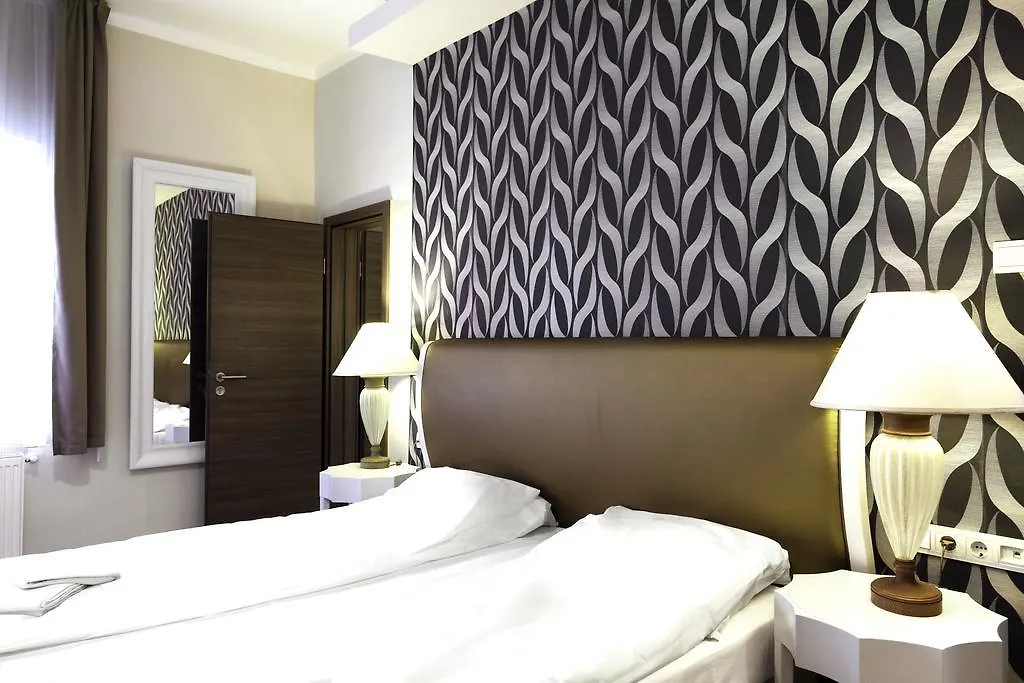 ***  House Octogon Aparthotel Budapest Hungary